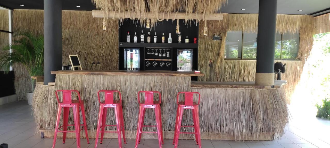 Red Pearl Beach Resort Csaloklum Kültér fotó